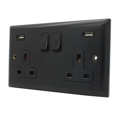 Grande Black Plug Socket with USB Charging