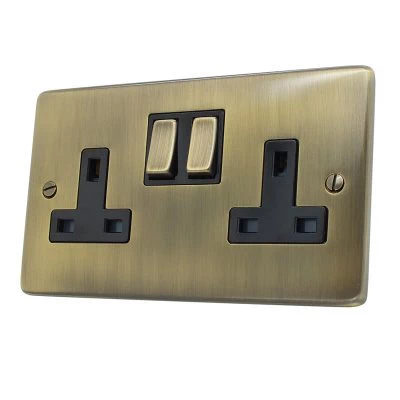 Trim Rounded Antique Brass Switched Plug Socket