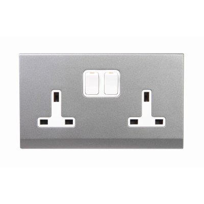 Retrotouch Simplicity White Single Socket with USB SKU07360