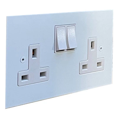 Ultra Square Matt White Switched Plug Socket