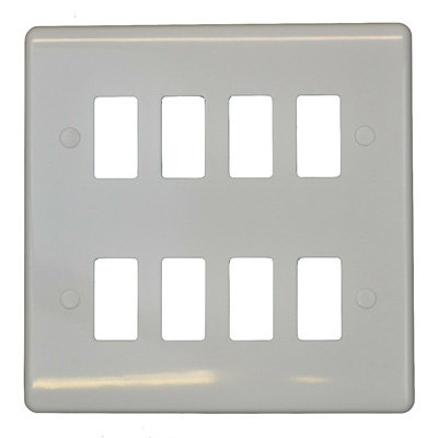 Click here to open the Pure White Grid sockets and switches range