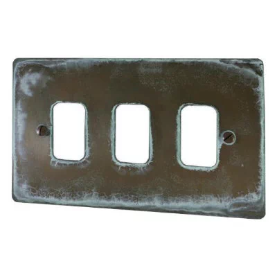 Click here to open the Flat Vintage Grid sockets and switches range