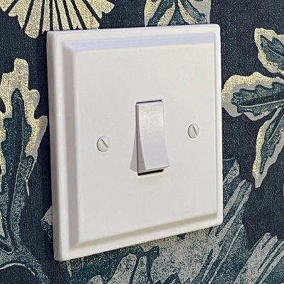 Art Deco White Sockets & Switches