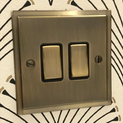 Elegance Elite Antique Brass Sockets & Switches